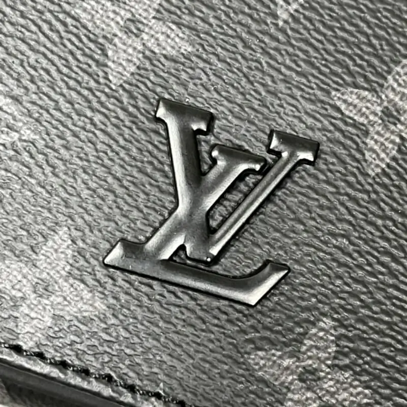 louis vuitton aaa homme mini sac a main s_102ba1b4